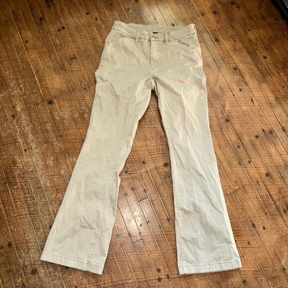 American Eagle tan high rise kick boot 6 normcore pants - Picture 1 of 3